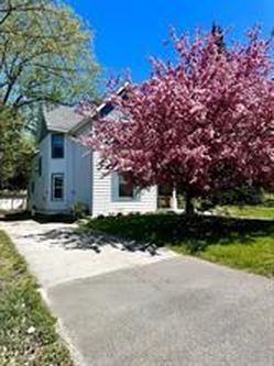 17 Waubeek St, Parry Sound, ON