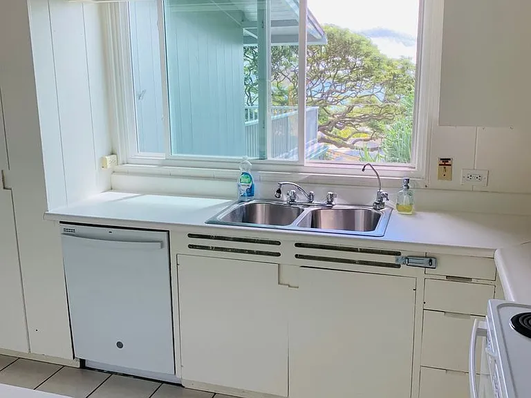 340 Lanipo Dr — Photo 13