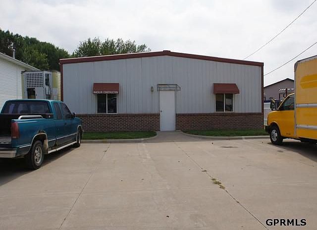 1st image of 213 N Jefferson St