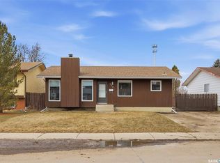142 Heise CRESCENT, Saskatoon, SK S7M 4V3