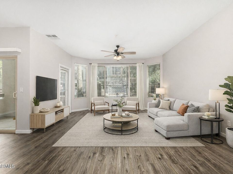1st image of 420 W 1ST Street #110