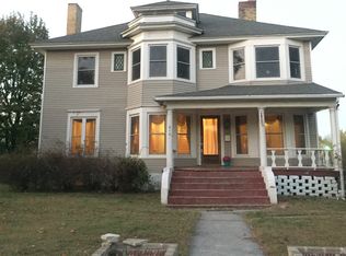 416 E Main St, Carterville, MO 64835