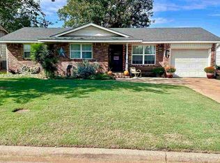 913 N 13th St, Frederick, OK 73542