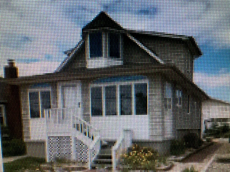 7 Kerr Ave — Photo 2