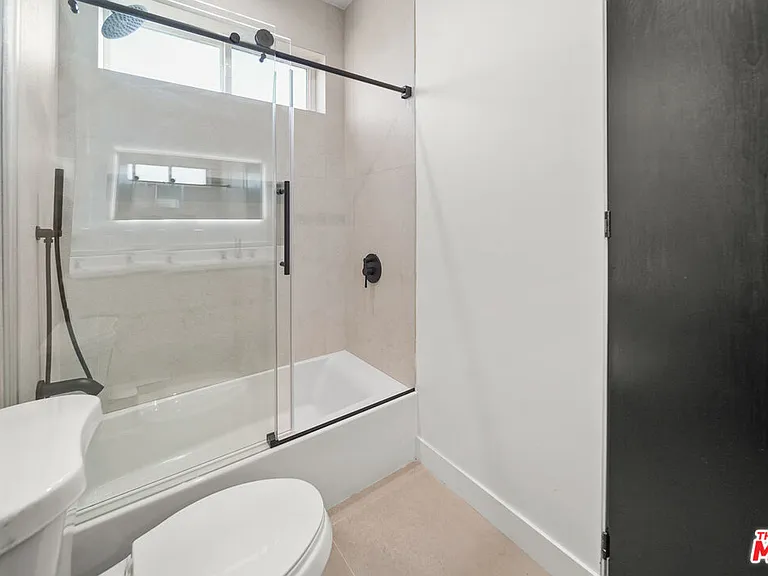 1907 S Corning St #1 — Photo 29