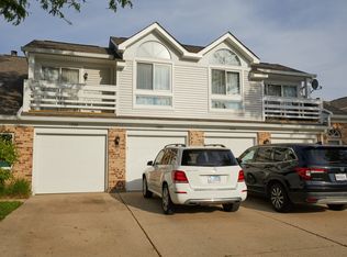 1227 Ranchview Ct, Buffalo Grove, IL 60089