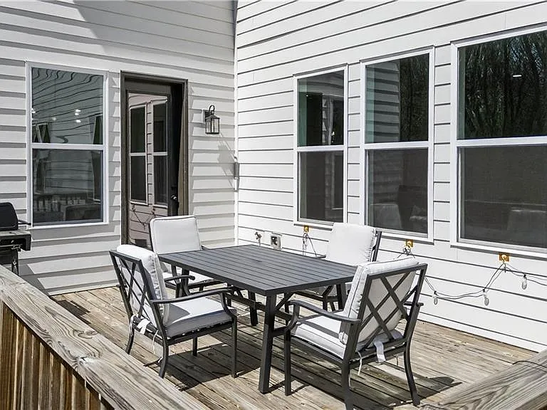 512 Cedar Crest Cir — Photo 38