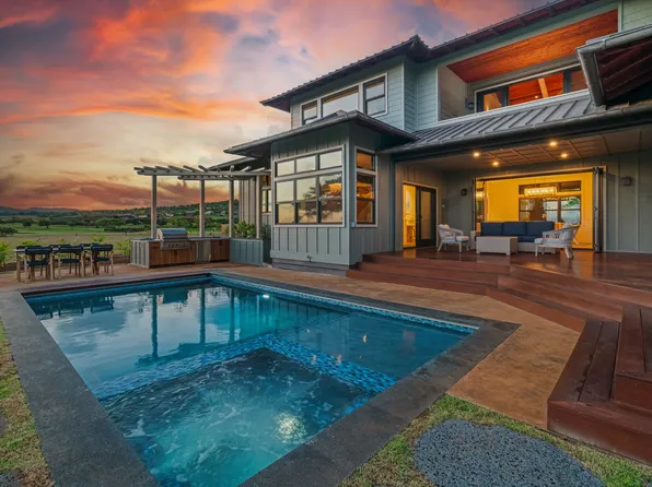 2739 Uluwehi St, Koloa, HI 96756