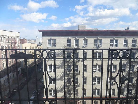 3rd image of 214 Audubon Ave APT 62