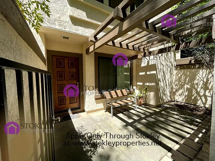 3 bed, 2.5 bath, 1348 sqft, $3,595 — Photo 2