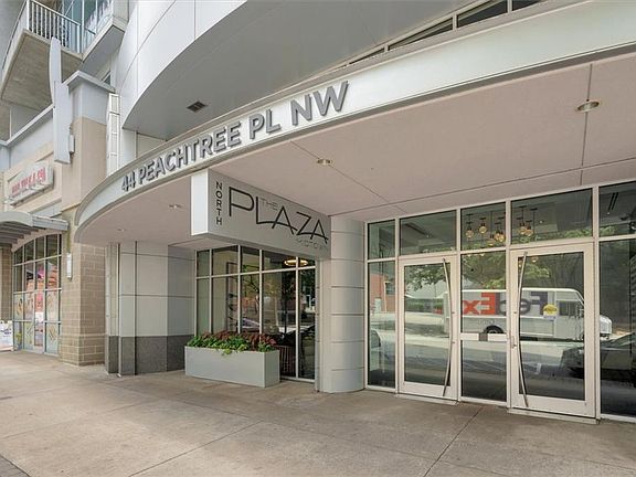 4th image of 44 Peachtree Pl