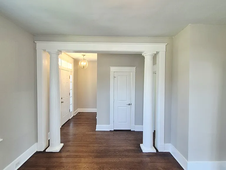 2113 Barton Ave — Photo 7
