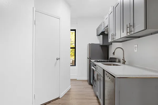 Rented by REAL New York | media 5