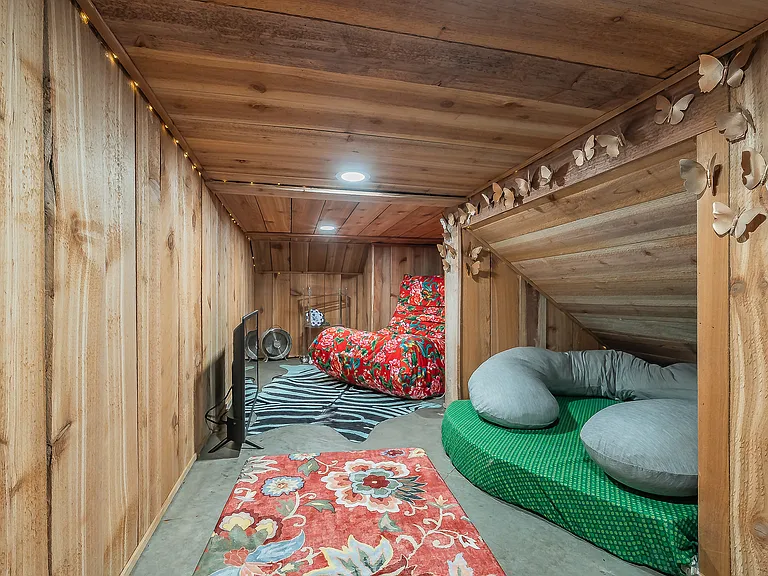 3911 Gilbert Ave #G — Photo 4