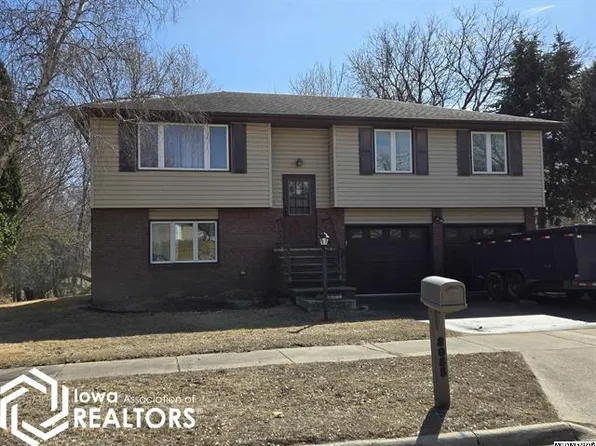 2055 S Carolina Ter, Mason City, IA 50401
