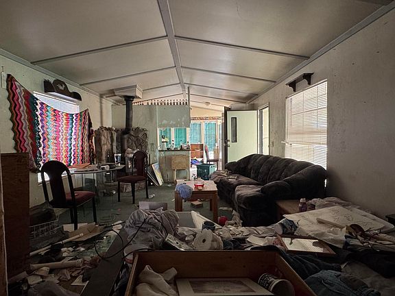5th image of 4610 Linden Dr