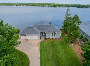 208 N Robinson Dr, Macon, NC 27551