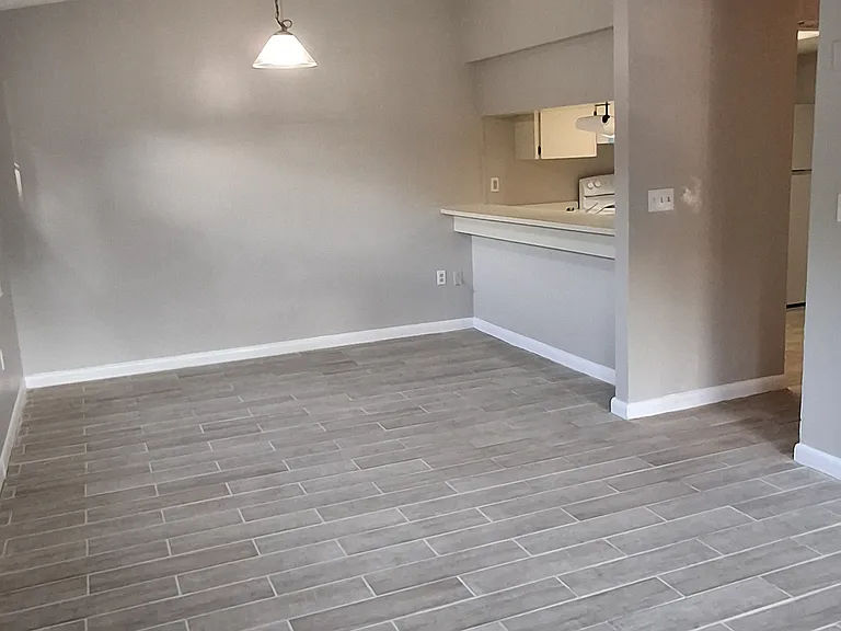 1684 Crystal Park Cir #1684 — Photo 2