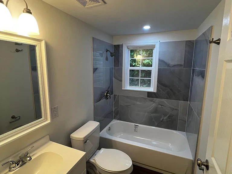 4145A Lexwin Ave — Photo 5