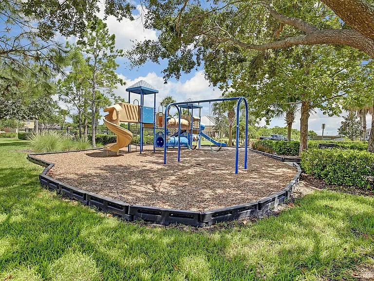 8614 Turnstone Shore Ln — Photo 32