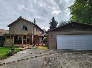 828B Pecks Dr, Everett, WA 98203