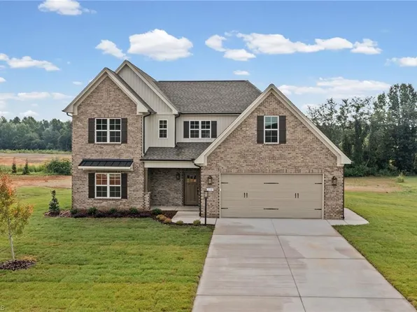 108 Sandpiper Dr, Lexington, NC 27295