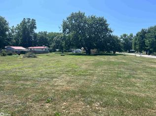 506 Market St, Eddyville, IA 52553