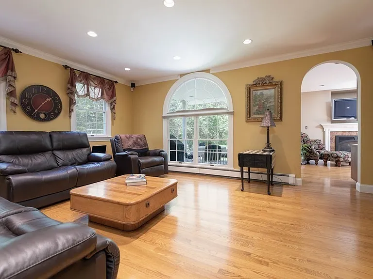 4 Elliston Rd — Photo 15