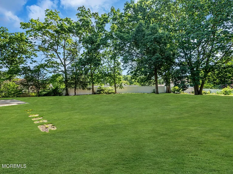 899 Nantucket Ct — Photo 31