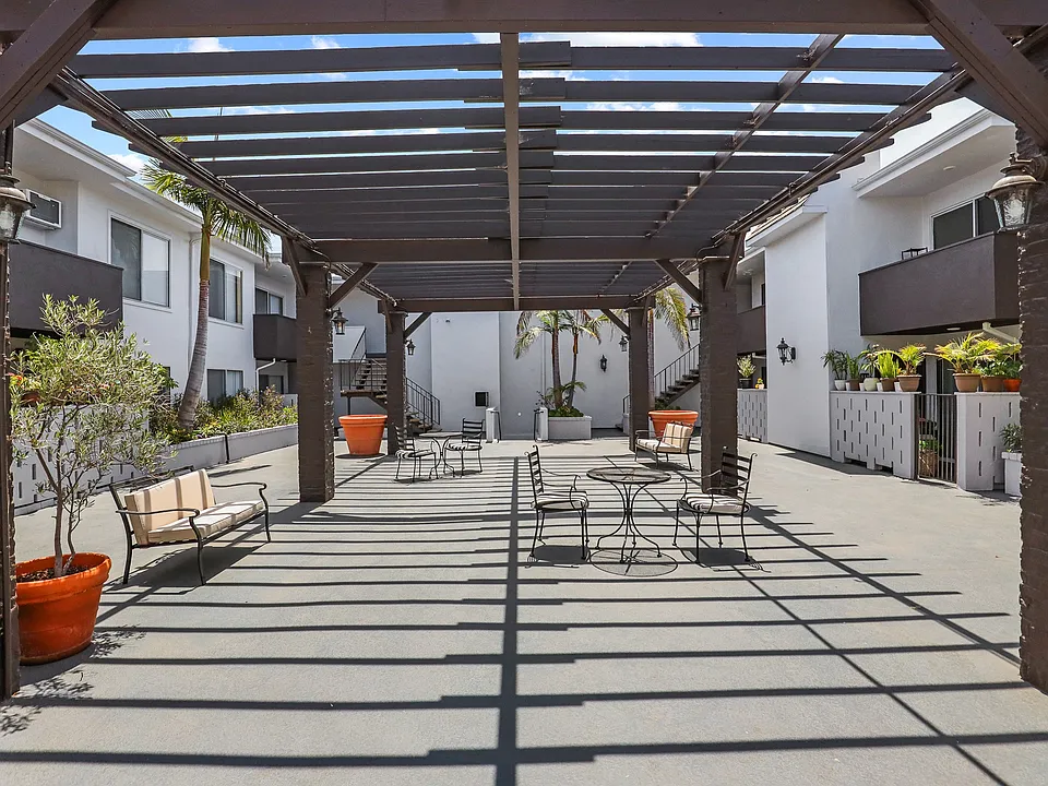Courtyard with Pergola with Seating Area