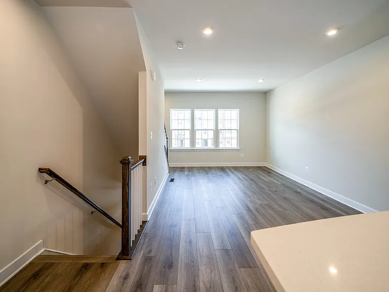 14064 Sunrise Valley Dr — Photo 15