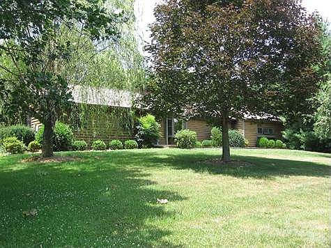 4 Bedroom Home on 3 Lots!