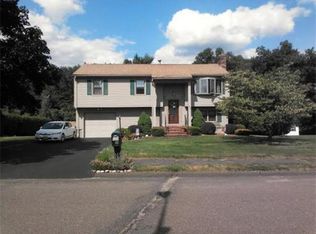 142 Country Rd, Agawam, MA 01001