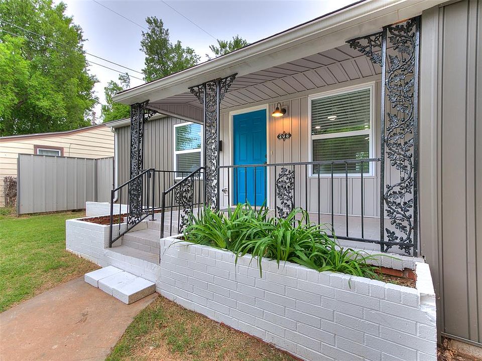1st image of 208 W Jacobs Dr
