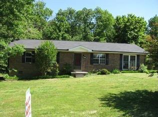 831 Arlington St, Erin, TN 37061