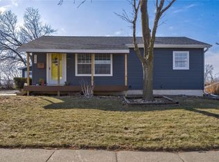 108 Broadmore Rd SW, Cedar Rapids, IA 52404