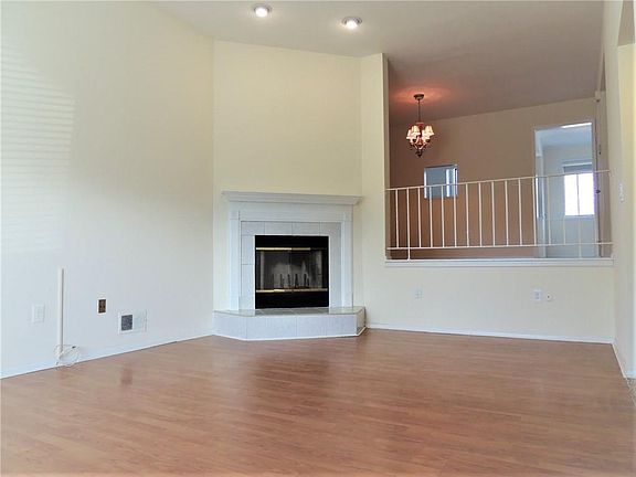 2nd image of 246 Clubhouse Dr