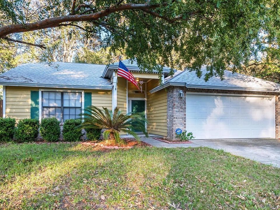 13927 Sugar Pine Ct-1