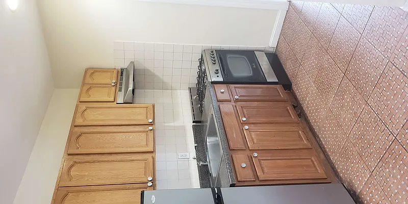 Rented by Vision Global Realty Inc | media 8