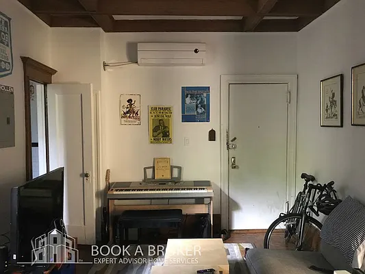 Rented by Book A Broker | media 7