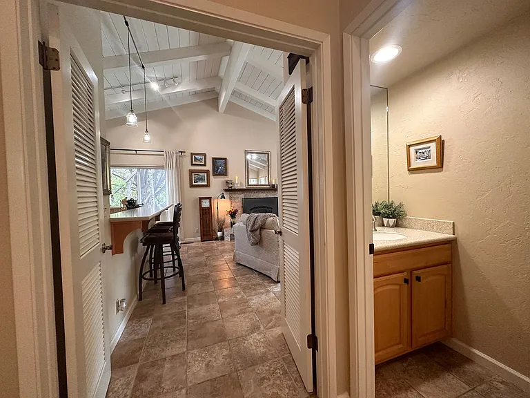 214 Mar Vista Dr — Photo 18