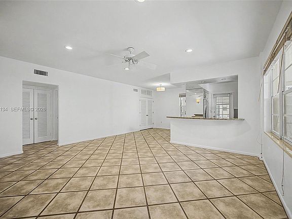 5th image of 1751 Washington Ave APT 1F