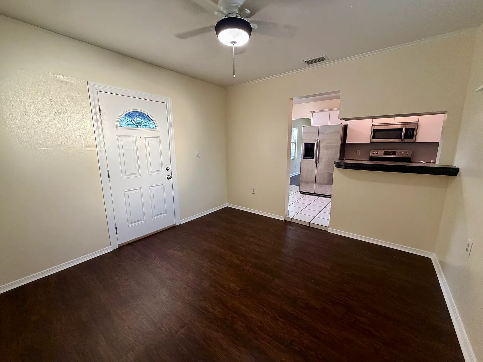 2 bed, 1200 sqft, $2,500 — Photo 4