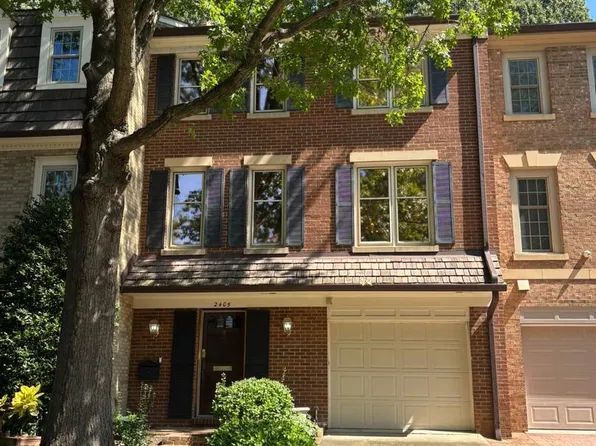 2405 S Queen St, Arlington, VA 22202