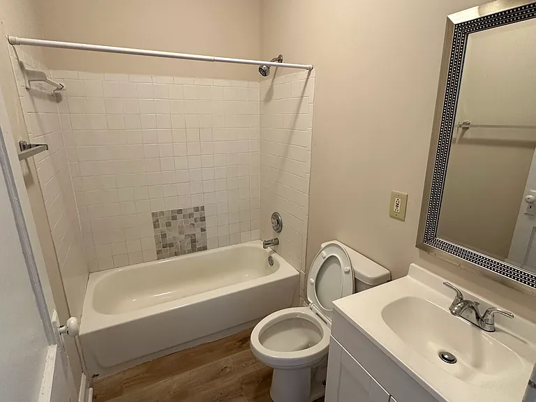 118 Lyons Dr — Photo 7