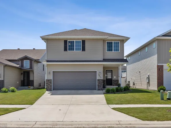 4822 34th Ave S, Fargo, ND 58104