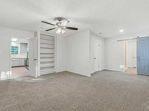 910 Whisperwood Ln S — Photo 21
