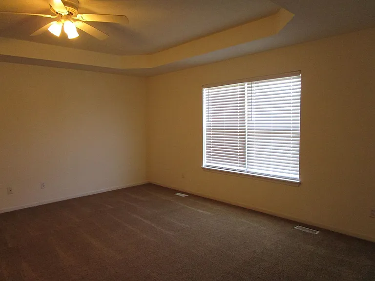 5001-5003 Betty Jean Way — Photo 24