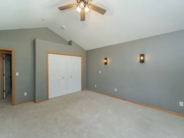 1008 Southern Woods Pl SW — Photo 11