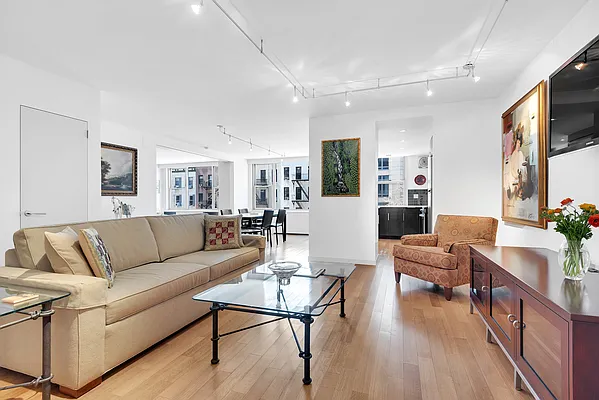 Sold by Compass | media 3